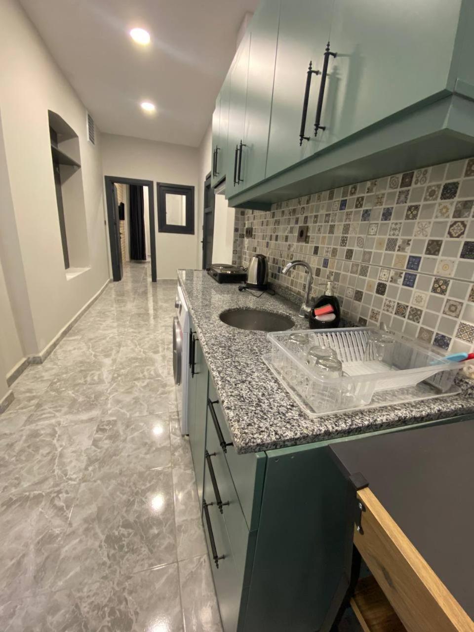 Rezo Aparthotel