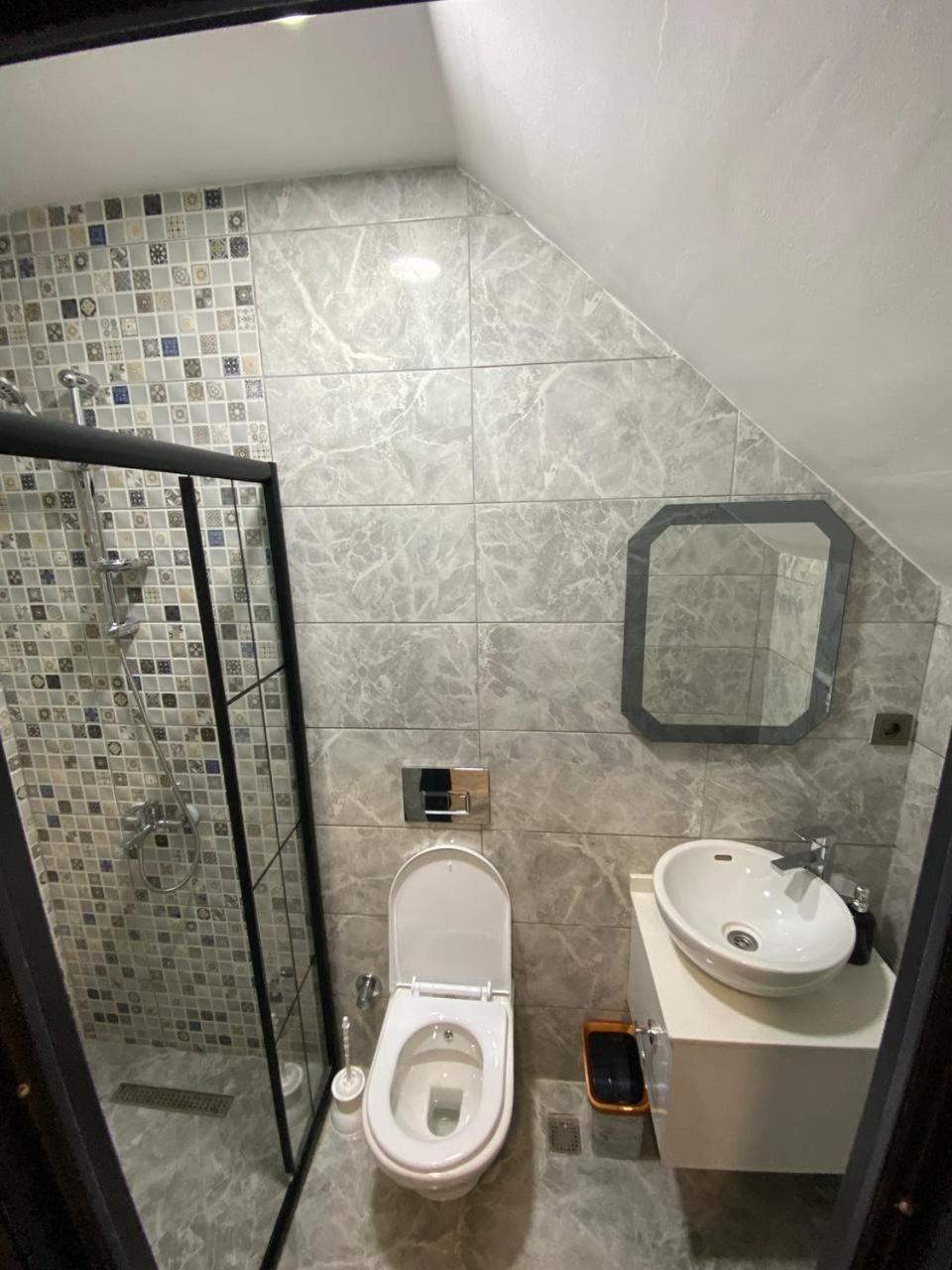 Rezo Aparthotel *